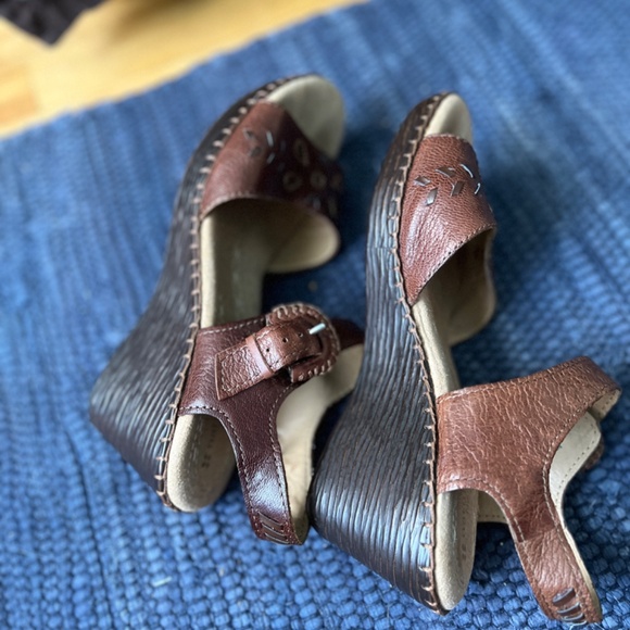 Naturalizer N5 Comfort Dalia Woven Wedge Sandal, 7.5 Wide - Picture 6 of 11